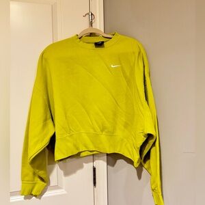 Nike oversized, cropped, cozy, warm sweatshirt